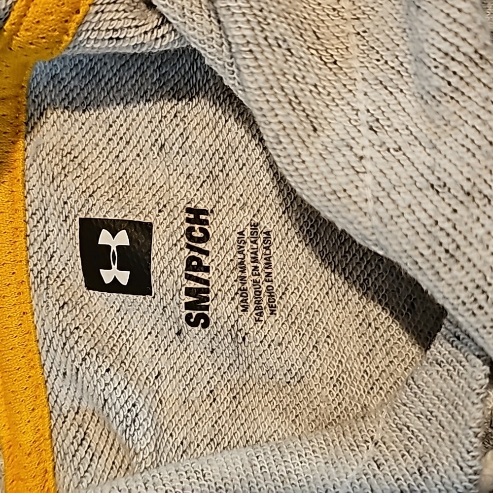 Never worn- The Rock - Picture 2 of 3